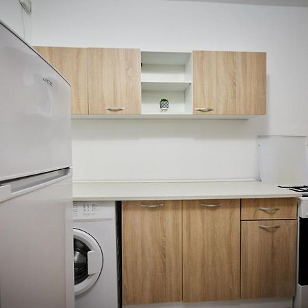 Queen Apartment Athenee Bucarest Esterno foto